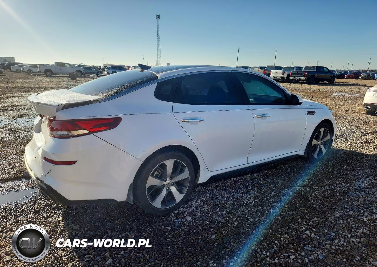 2019 Kia Optima S VIN:5XXGT4L33KG297608 - 3