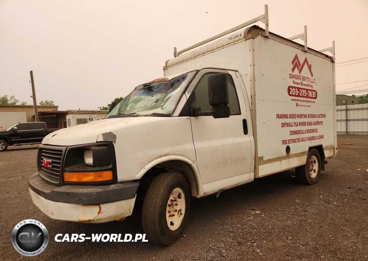 2008 GMC Savana Cutaway G3500