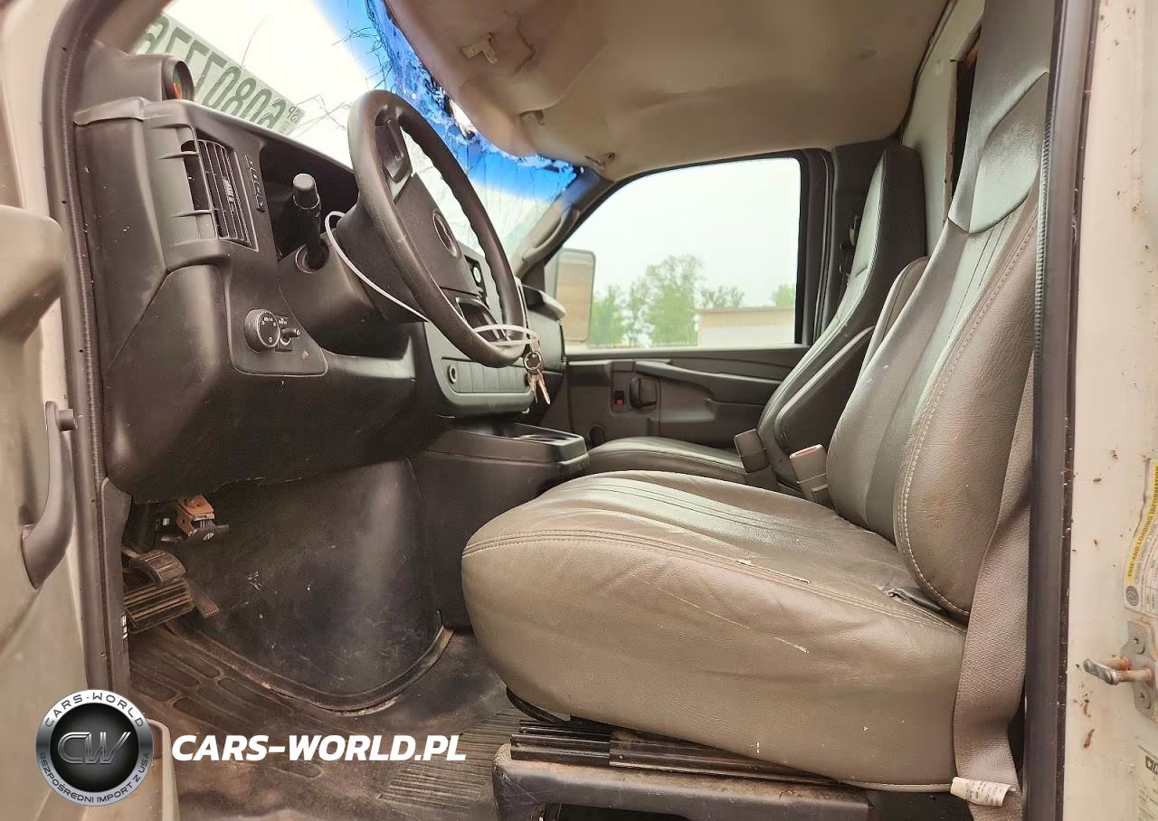 2008 GMC Savana Cutaway G3500 VIN:1GDGG31C381914071 - 7