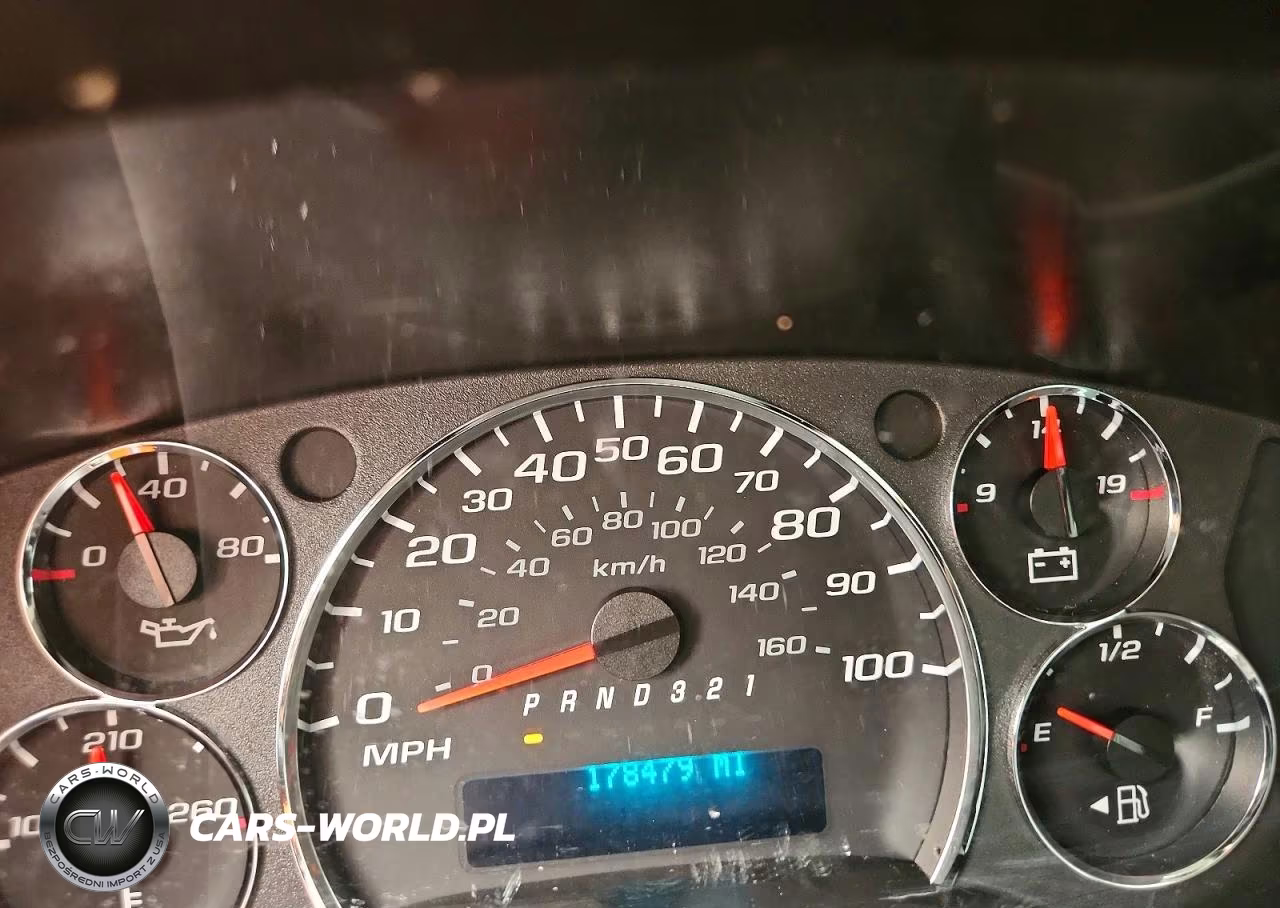 2008 GMC Savana Cutaway G3500 VIN:1GDGG31C381914071 - 9