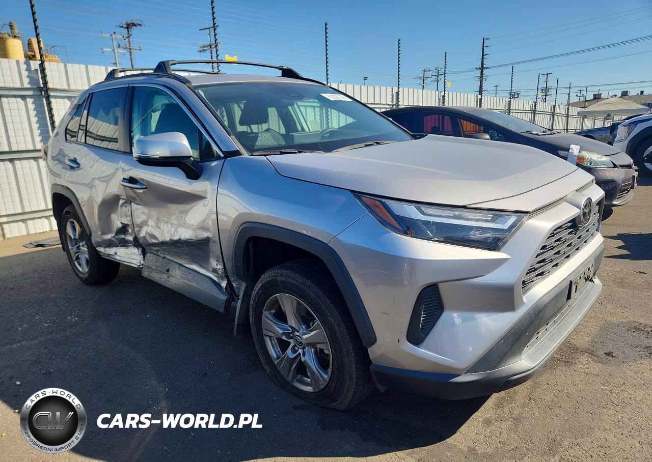 2022 Toyota Rav4 Xle VIN:2T3W1RFV1NC181886 - 4