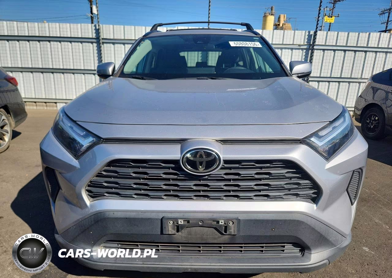 2022 Toyota Rav4 Xle VIN:2T3W1RFV1NC181886 - 5