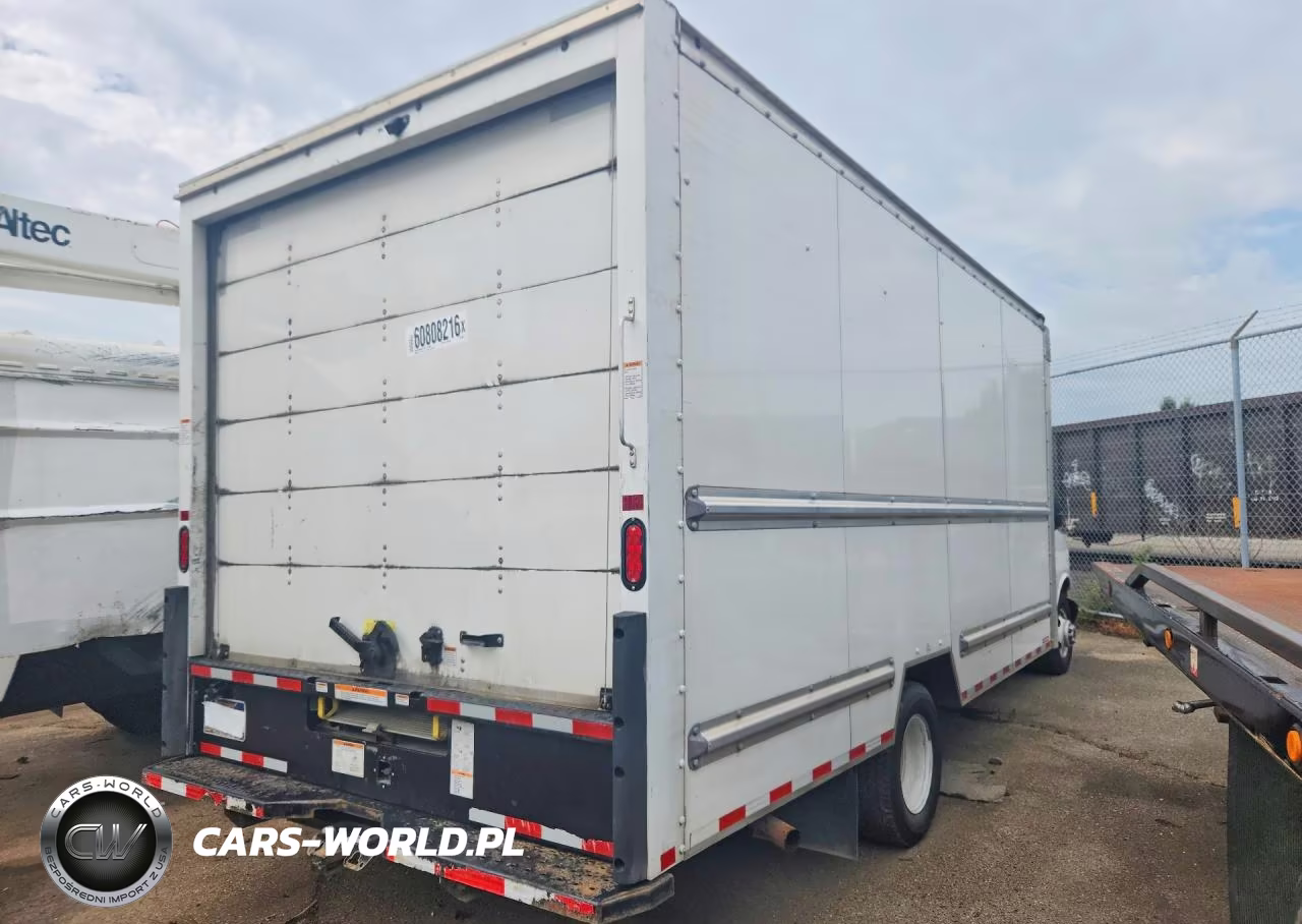2023 GMC Savana Cutaway G3500 VIN:7GZ37TC73PN004451 - 3
