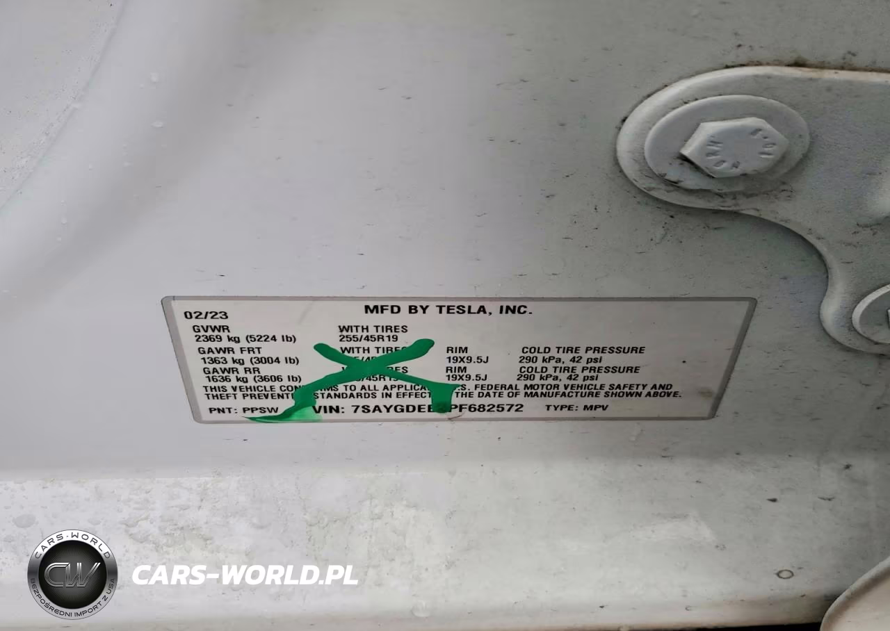 2023 Tesla Model Y VIN:7SAYGDEEXPF682572 - 13