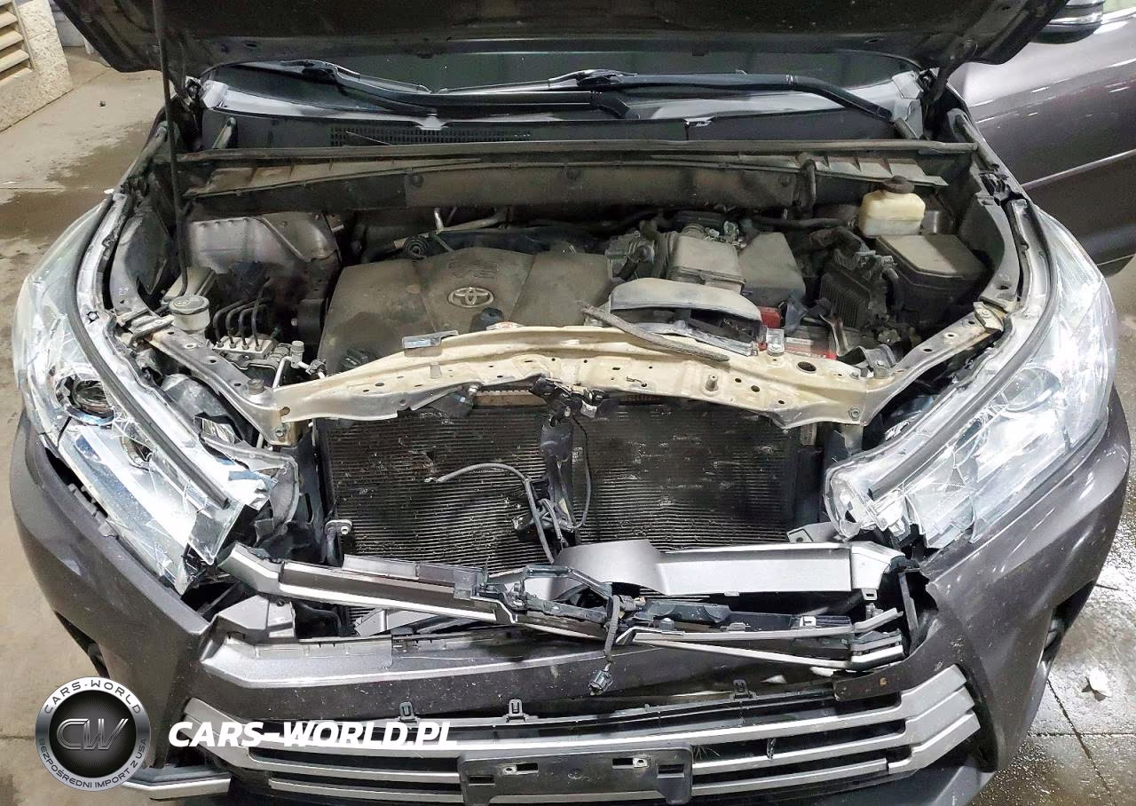 2018 Toyota Highlander Xle VIN:5TDJZRFH4JS498004 - 11