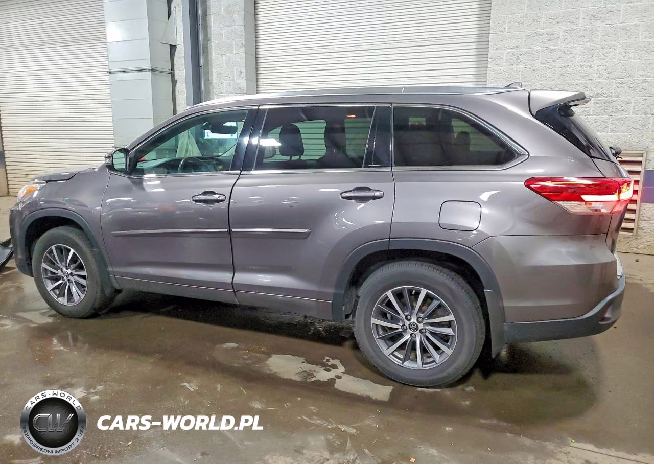 2018 Toyota Highlander Xle VIN:5TDJZRFH4JS498004 - 2