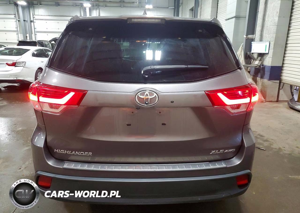 2018 Toyota Highlander Xle VIN:5TDJZRFH4JS498004 - 6