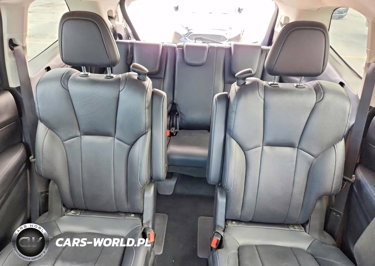 2022 Subaru Ascent Touring VIN:4S4WMARDXN3451867 - 10