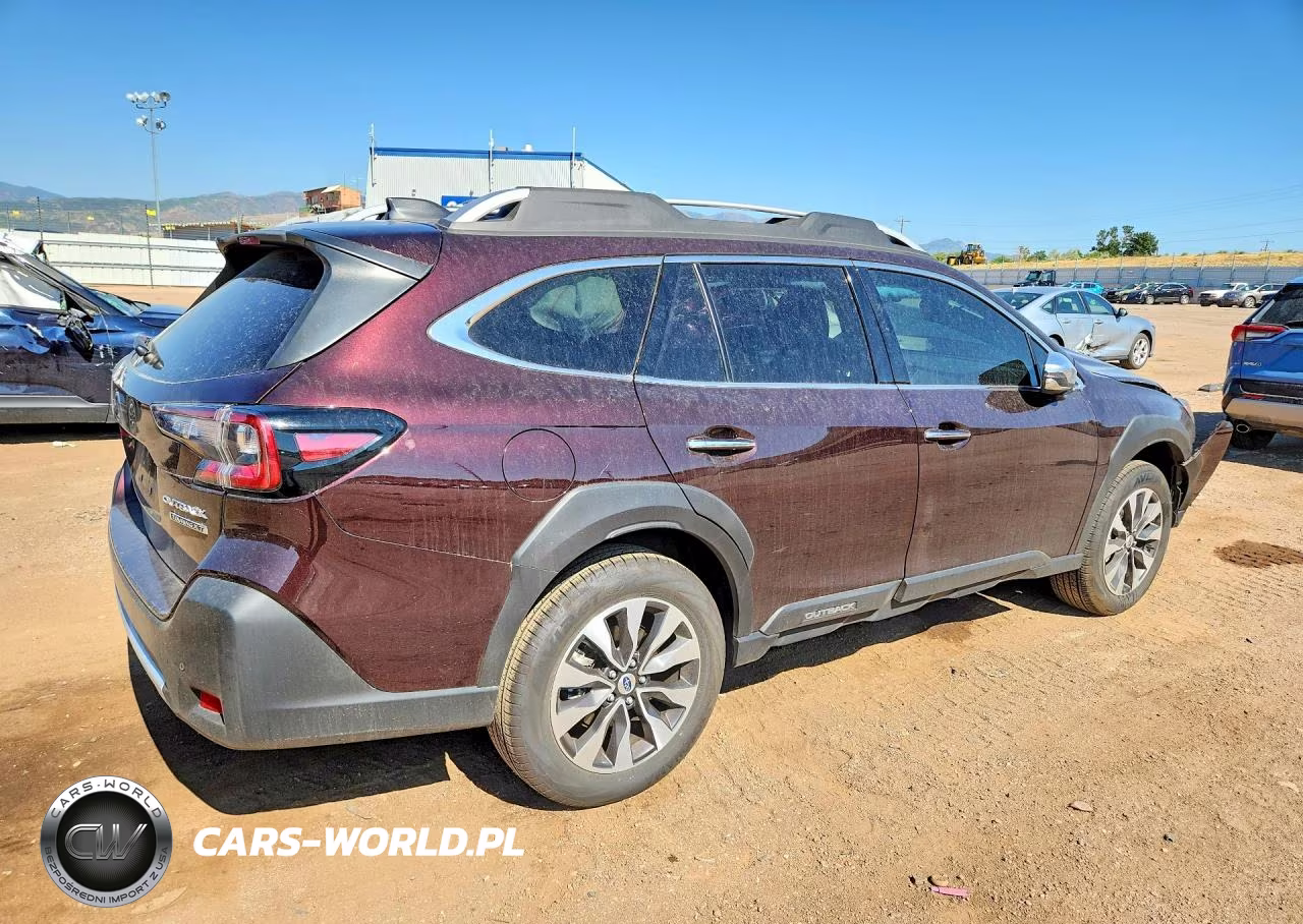 2025 Subaru Outback Touring VIN:4S4BTGPD7S3304652 - 3