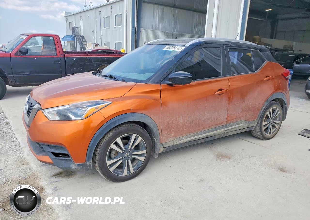 2018 Nissan Kicks Sr