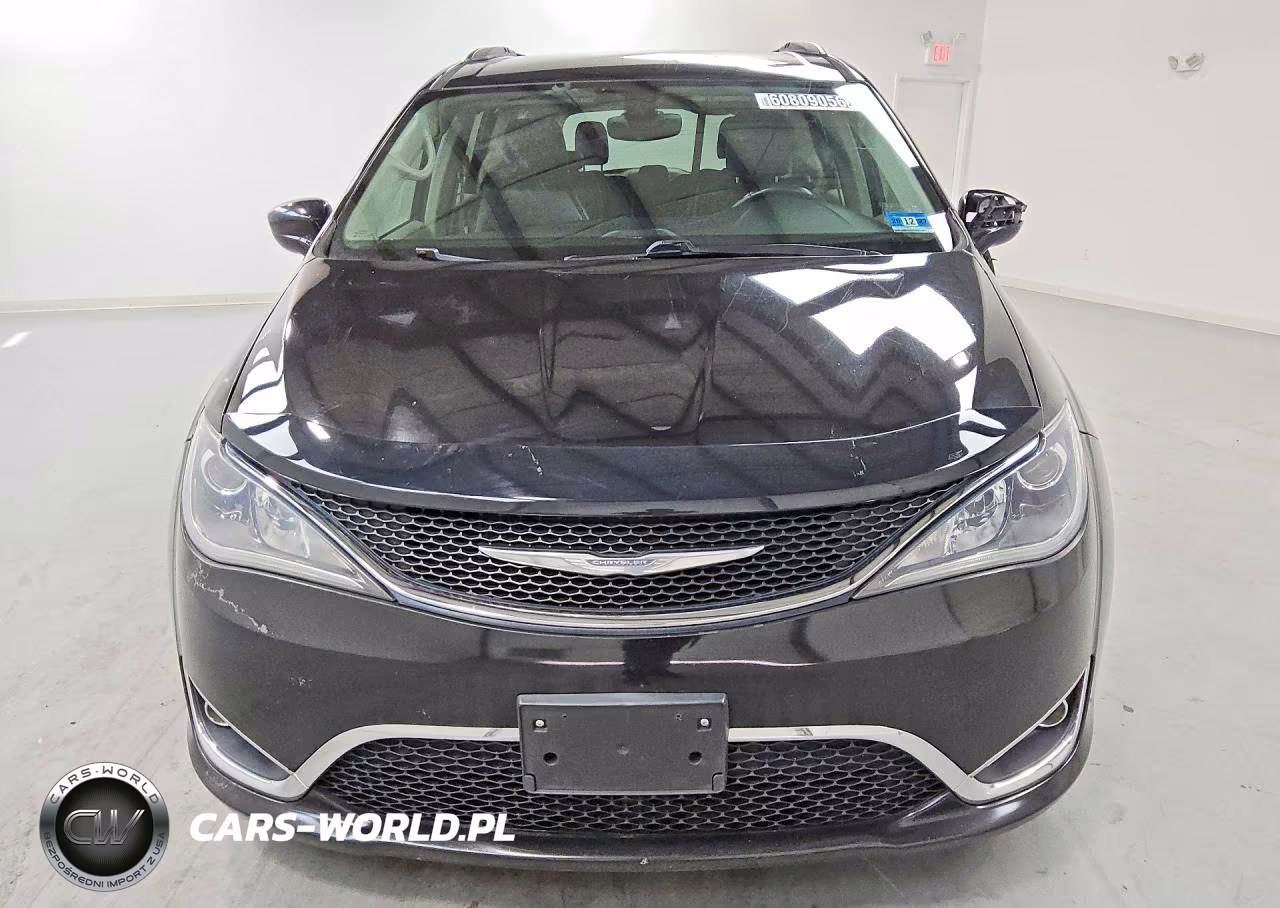 2017 Chrysler Pacifica Touring L VIN:2C4RC1BG5HR535325 - 5