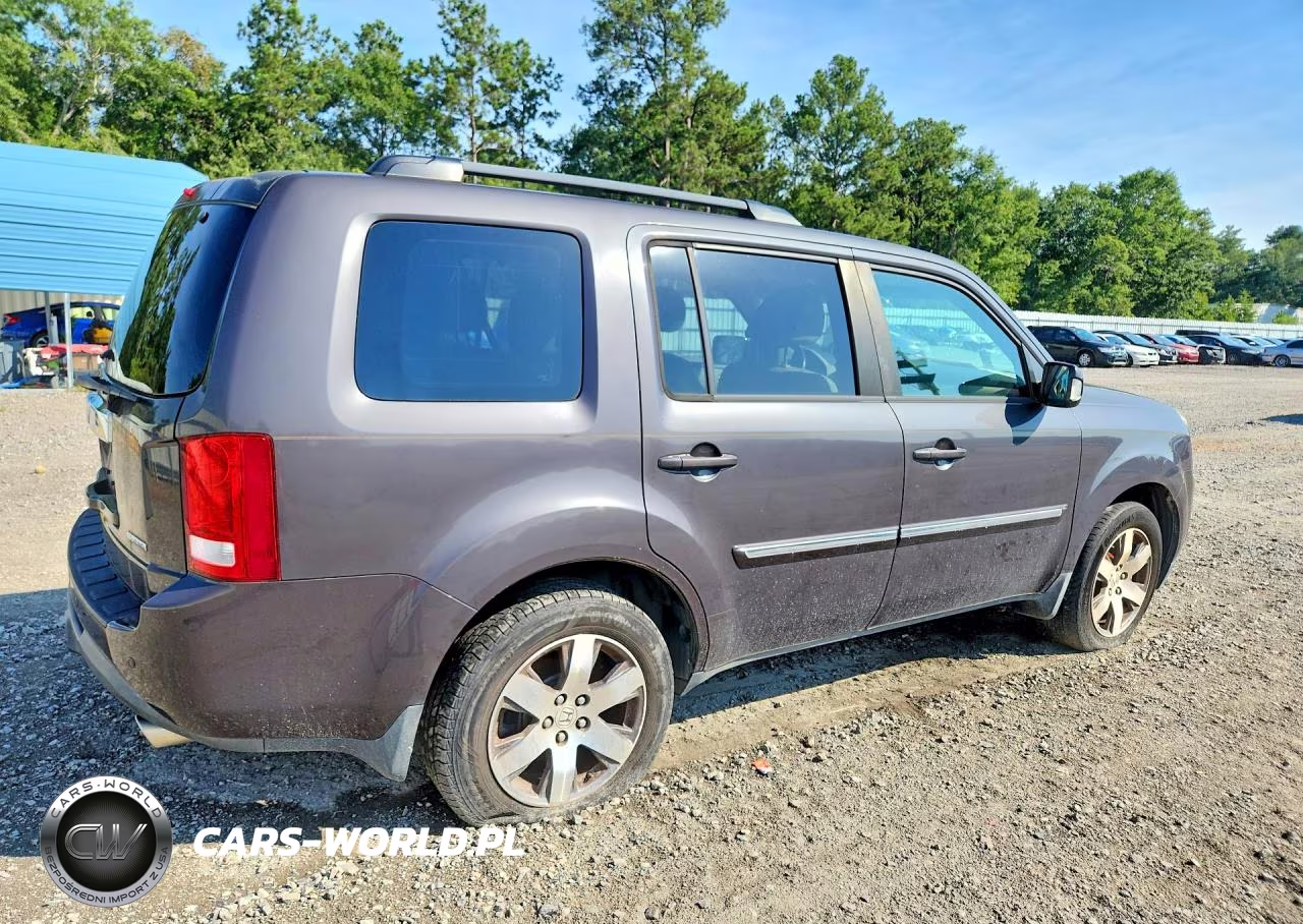2015 Honda Pilot Touring VIN:5FNYF3H99FB008033 - 3
