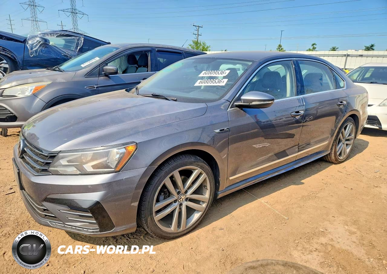 2017 Volkswagen Passat R-Line