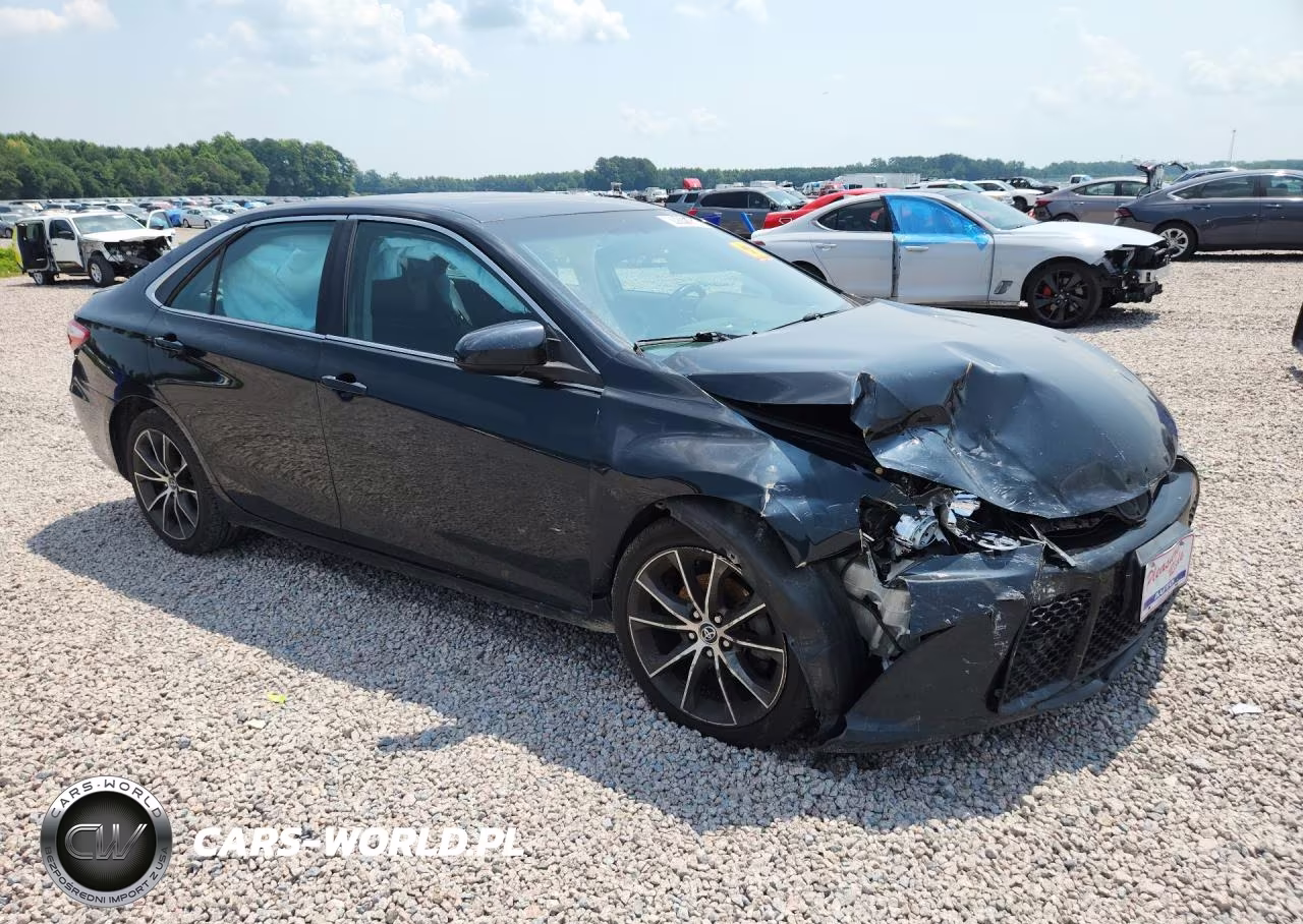 2015 Toyota Camry Xse VIN:4T1BF1FK2FU052801 - 4