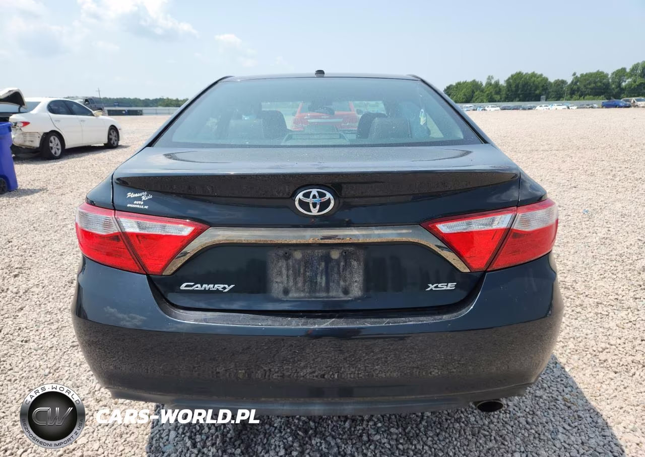 2015 Toyota Camry Xse VIN:4T1BF1FK2FU052801 - 6