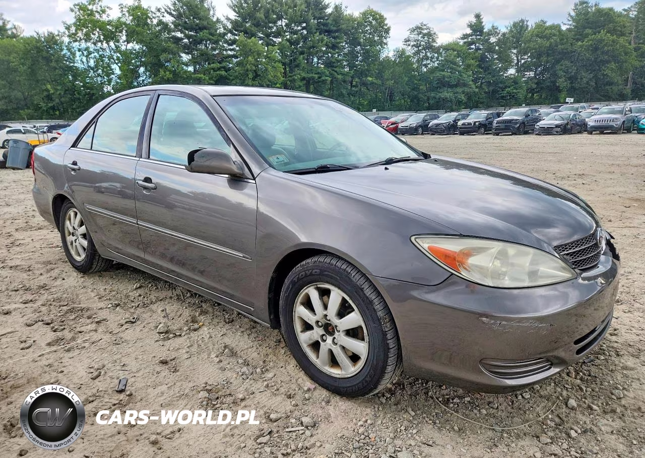 2002 Toyota Camry Xle V6 VIN:4T1BF32K62U506978 - 4