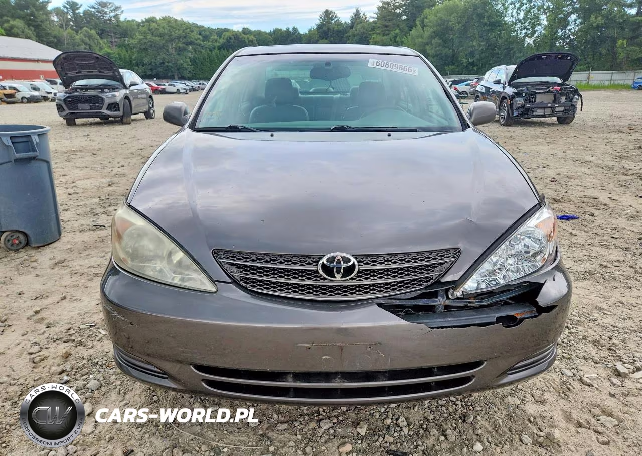 2002 Toyota Camry Xle V6 VIN:4T1BF32K62U506978 - 5