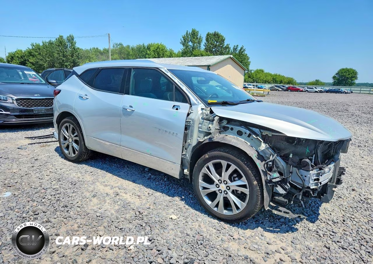 2019 Chevrolet Blazer Premier VIN:3GNKBKRS4KS623899 - 4