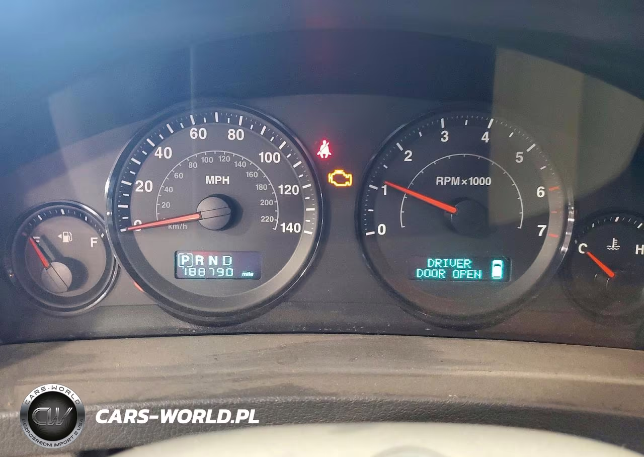2005 Jeep Grand Cherokee Laredo VIN:1J4GR48K05C711487 - 9