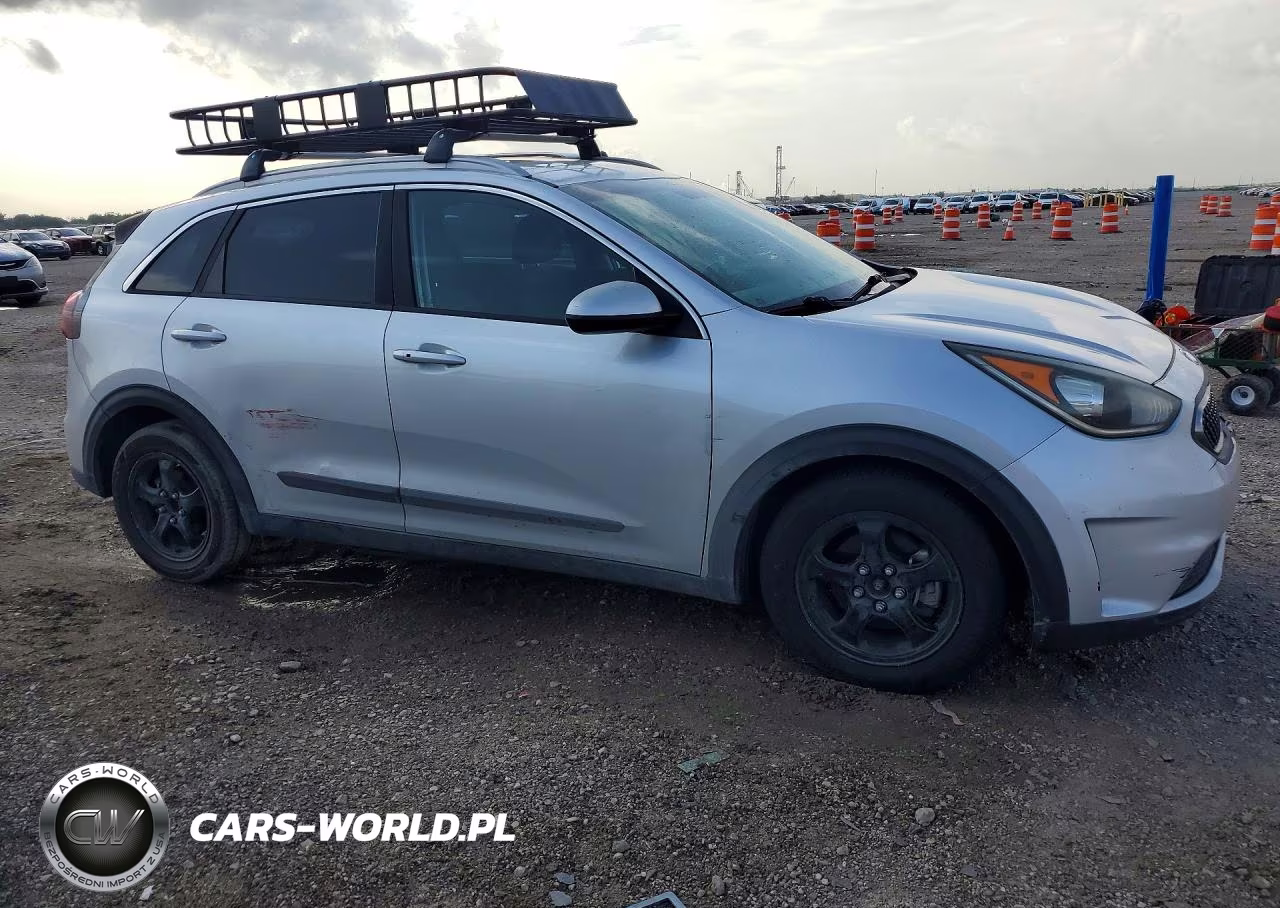 2019 Kia Niro Lx VIN:KNDCB3LC1K5218114 - 4