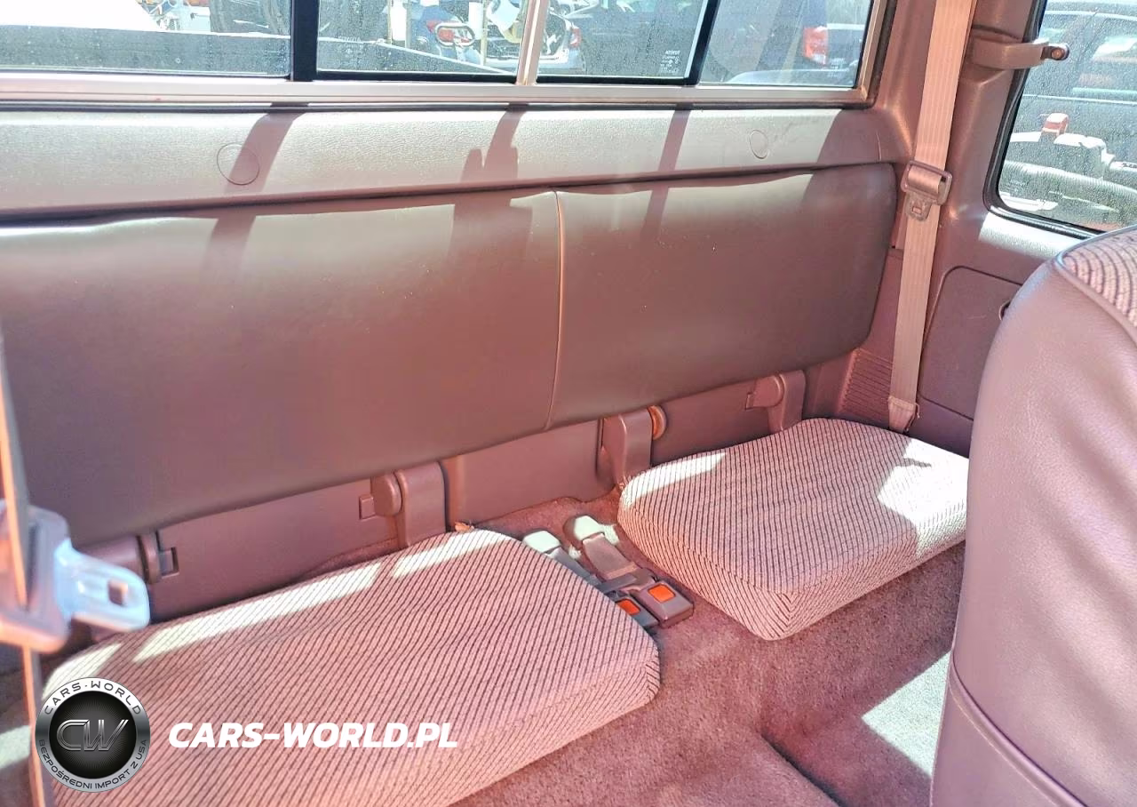 1992 Toyota Pickup Deluxe VIN:JT4RN93P8N5053111 - 10