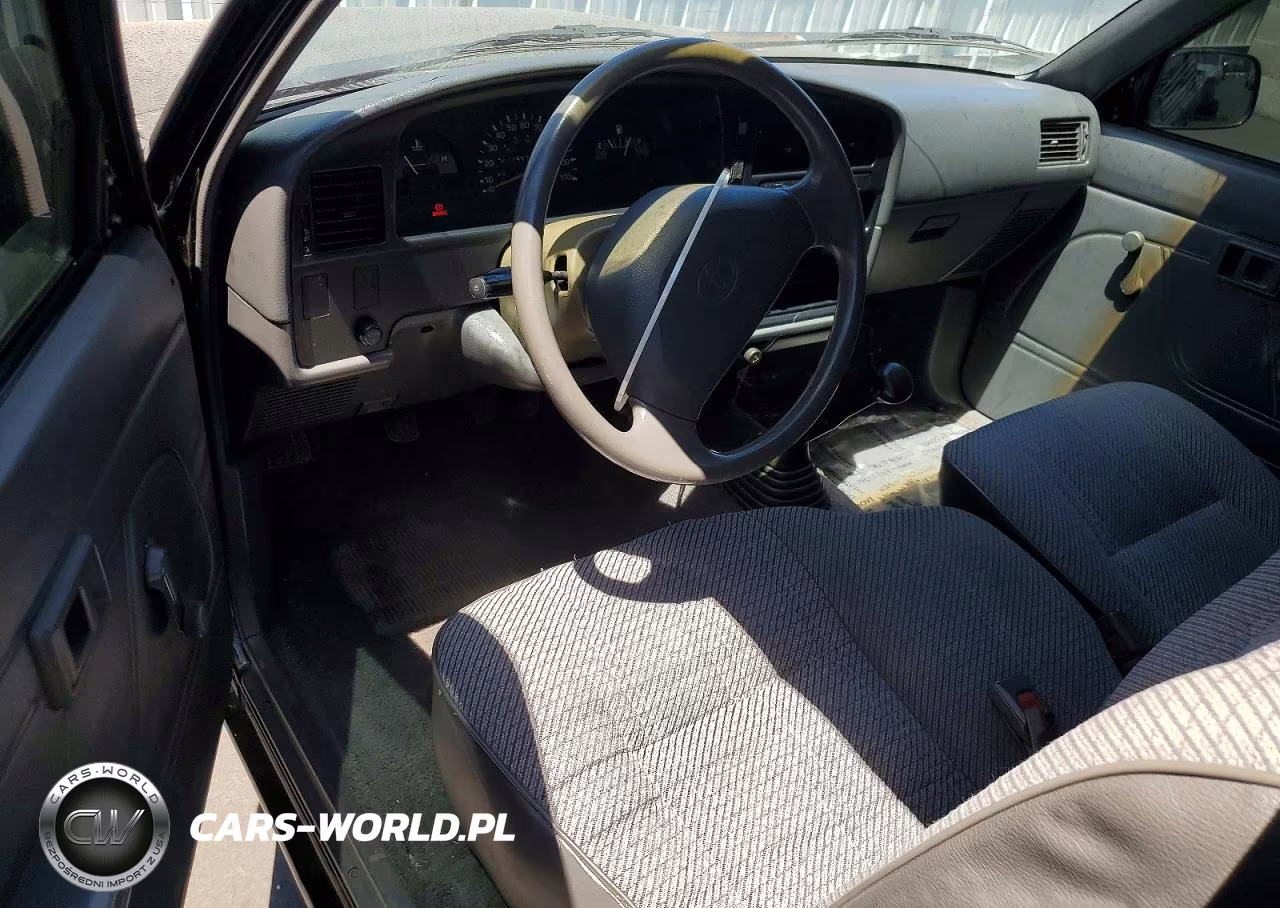 1992 Toyota Pickup Deluxe VIN:JT4RN93P8N5053111 - 8