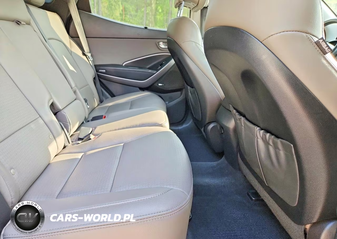 2016 Hyundai Santa Fe Sport 2.4L VIN:5XYZU3LB7GG311939 - 11