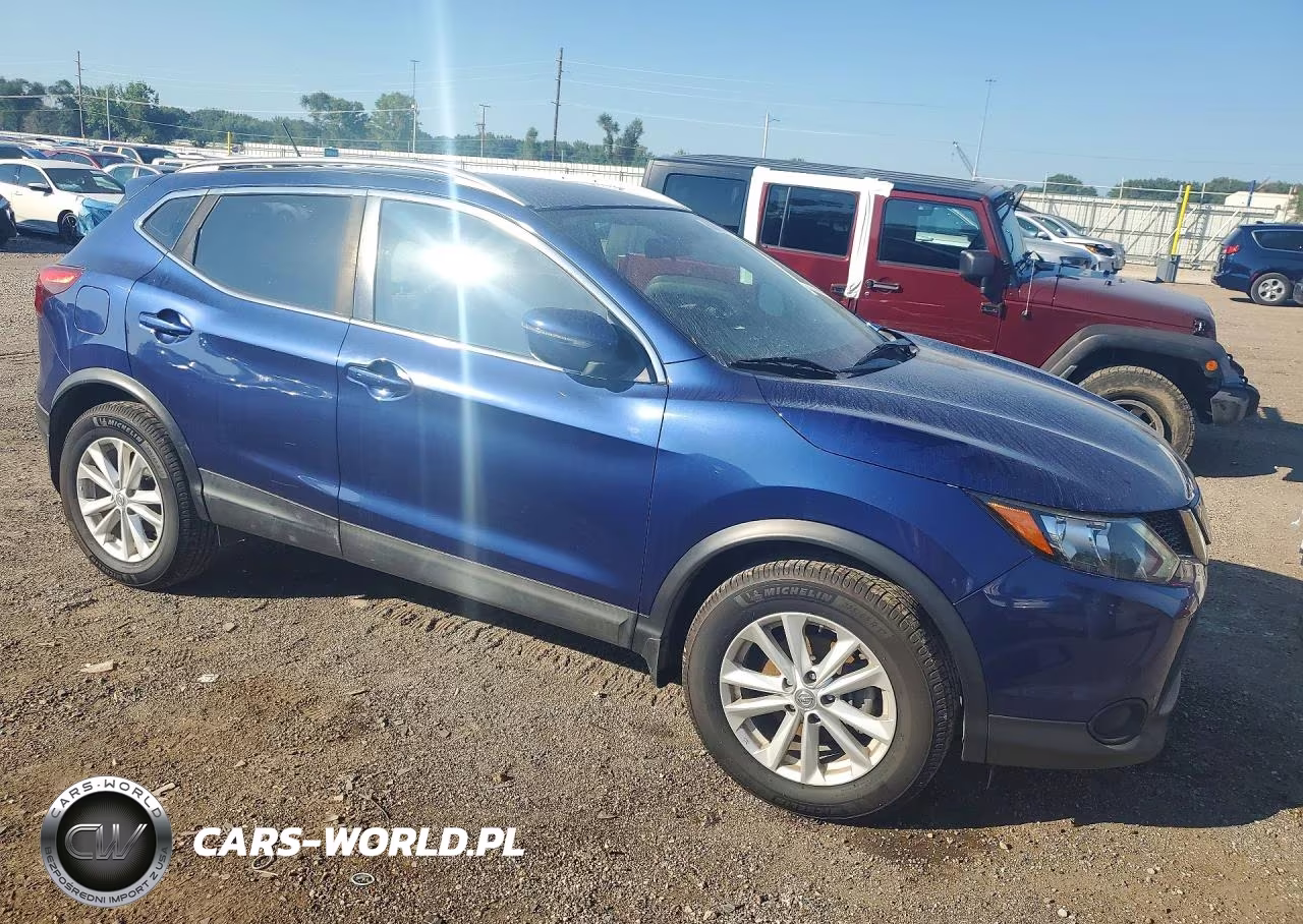 2018 Nissan Rogue Sport Sv VIN:JN1BJ1CR4JW254205 - 4