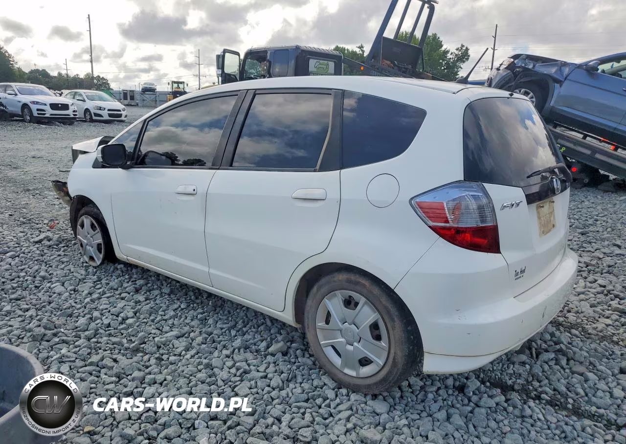 2013 Honda Fit VIN:JHMGE8H36DC061613 - 2