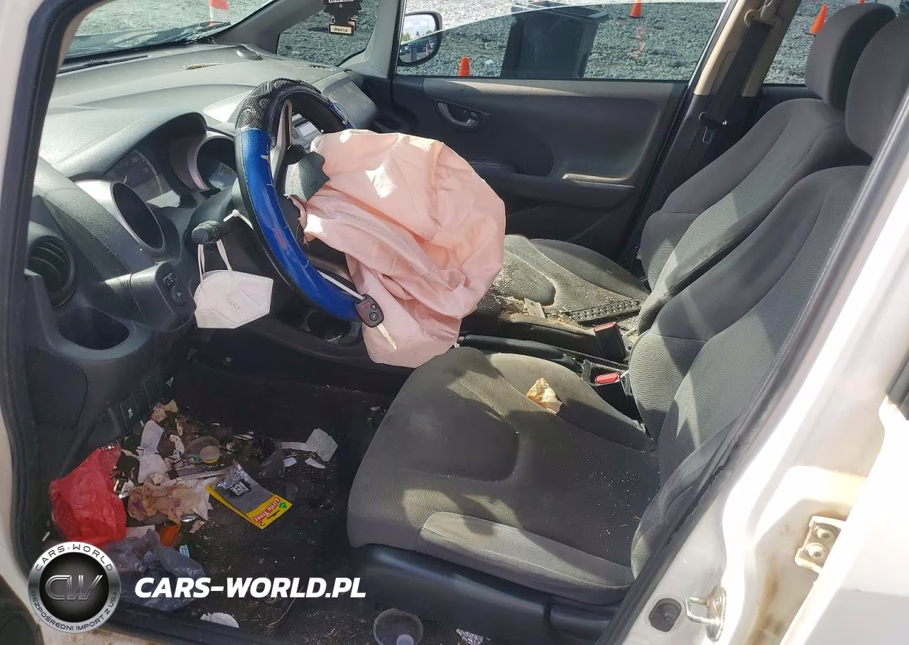 2013 Honda Fit VIN:JHMGE8H36DC061613 - 7