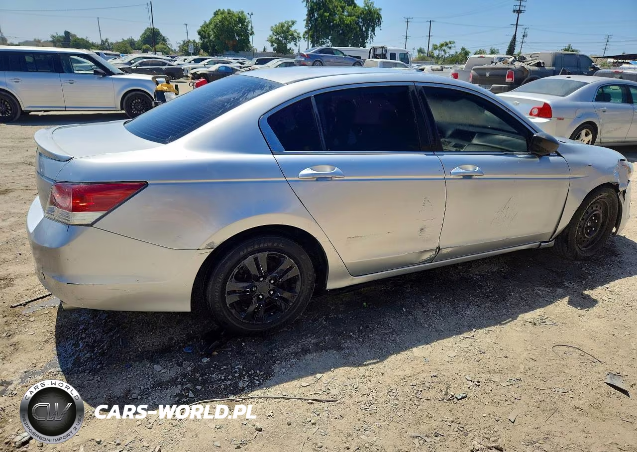 2008 Honda Accord Lxp VIN:JHMCP26468C013987 - 3