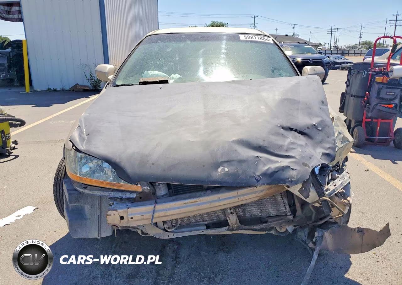 2000 Honda Accord VIN:JHMCG5640YC000301 - 5