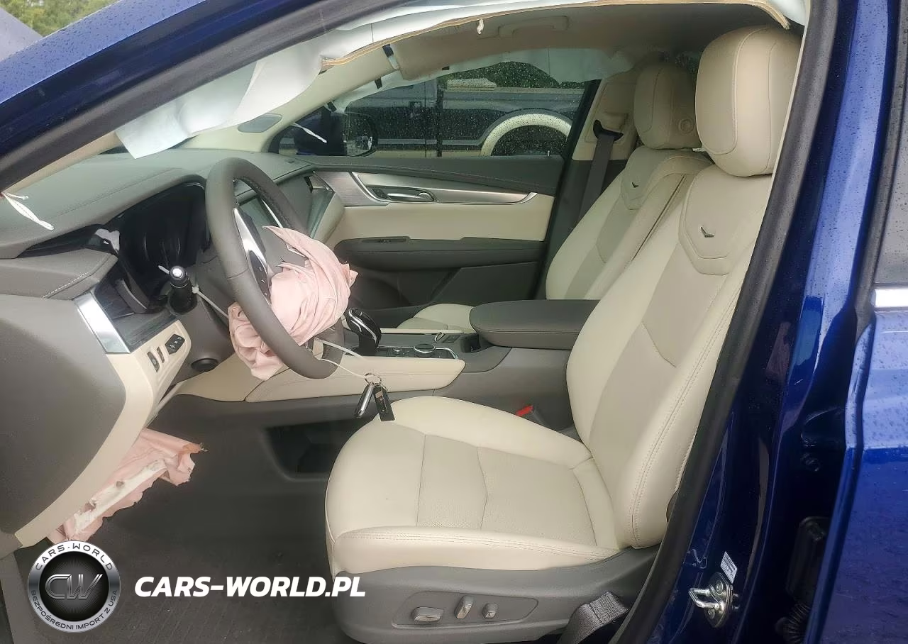 2026 Cadillac Xt5 Premium Luxury VIN:1GYKNCR49TZ105003 - 7