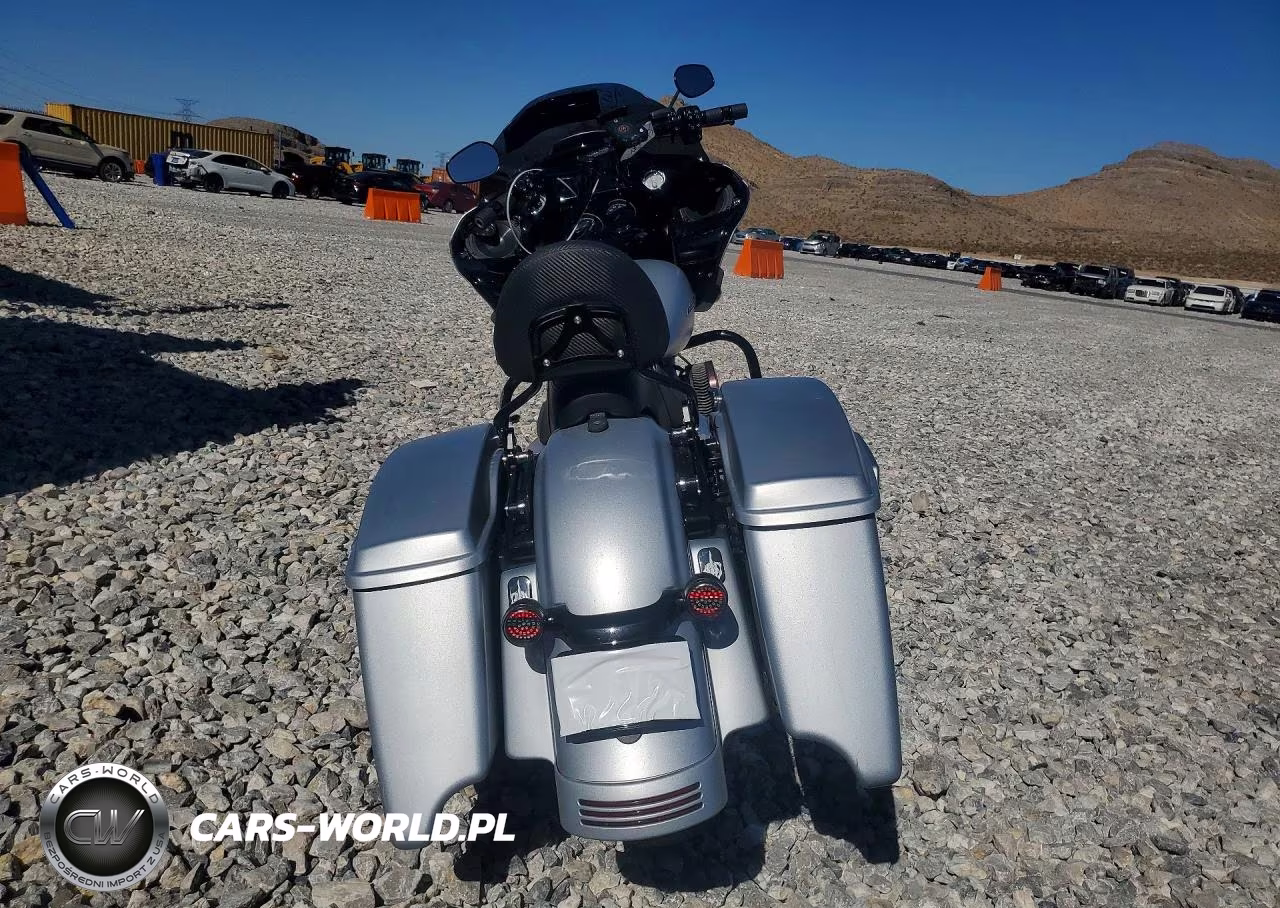 2020 Harley-Davidson Fltrxs VIN:1HD1KTP10LB602404 - 4