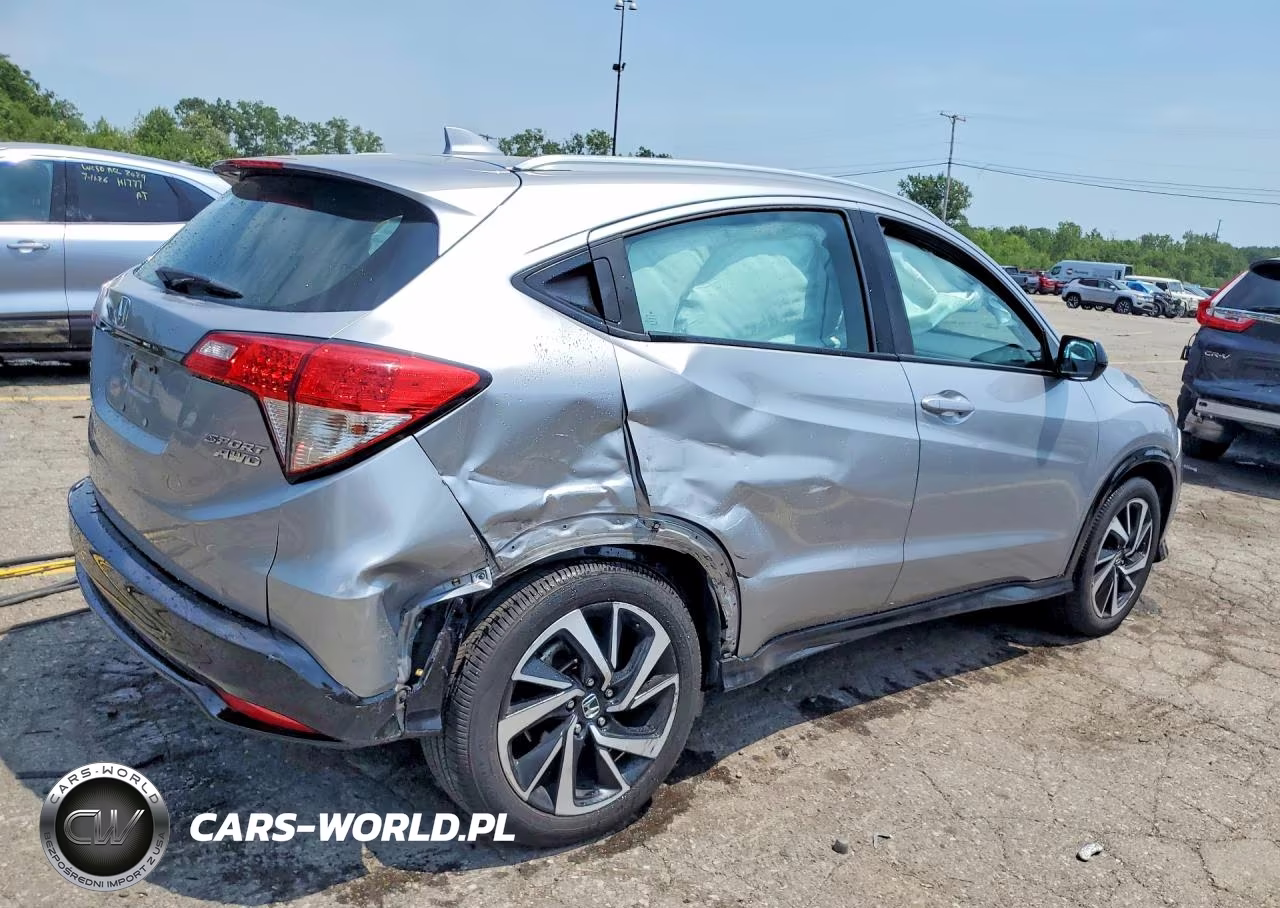 2019 Honda Hr-V Sport VIN:3CZRU6H1XKG729935 - 3