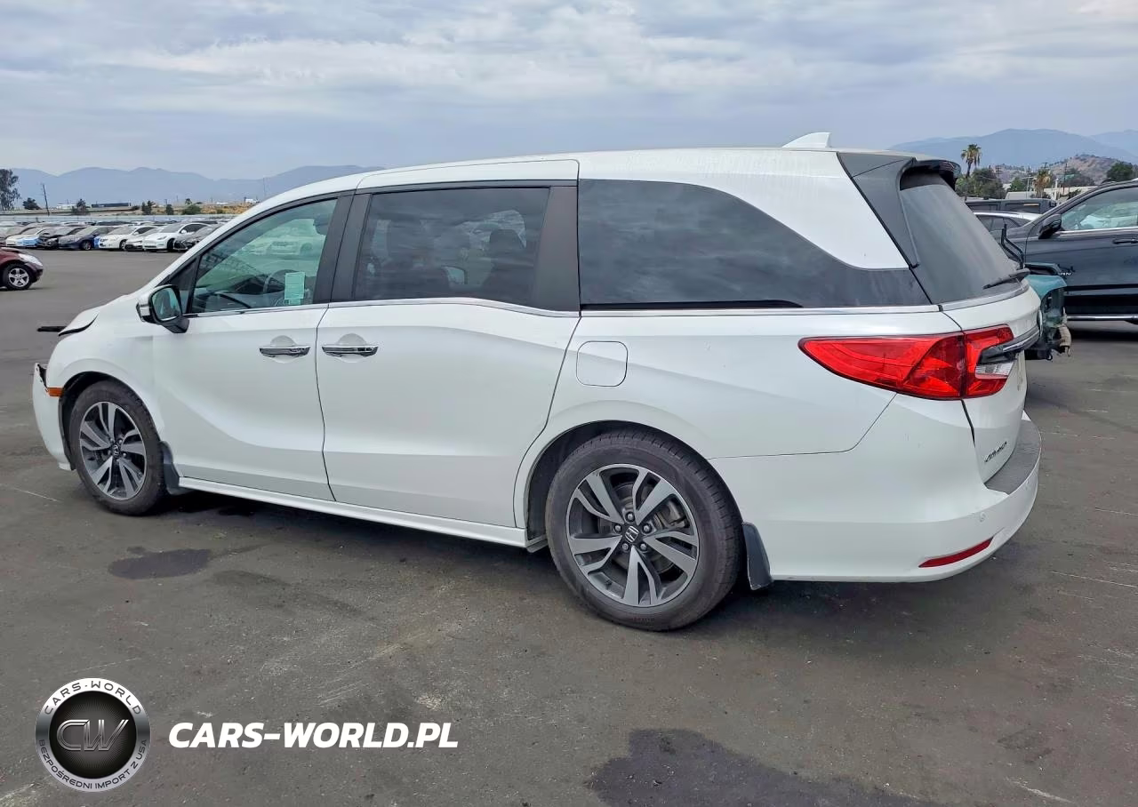 2021 Honda Odyssey Touring VIN:5FNRL6H85MB037810 - 2
