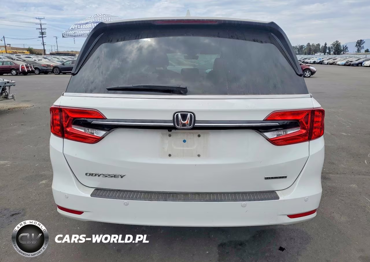 2021 Honda Odyssey Touring VIN:5FNRL6H85MB037810 - 6