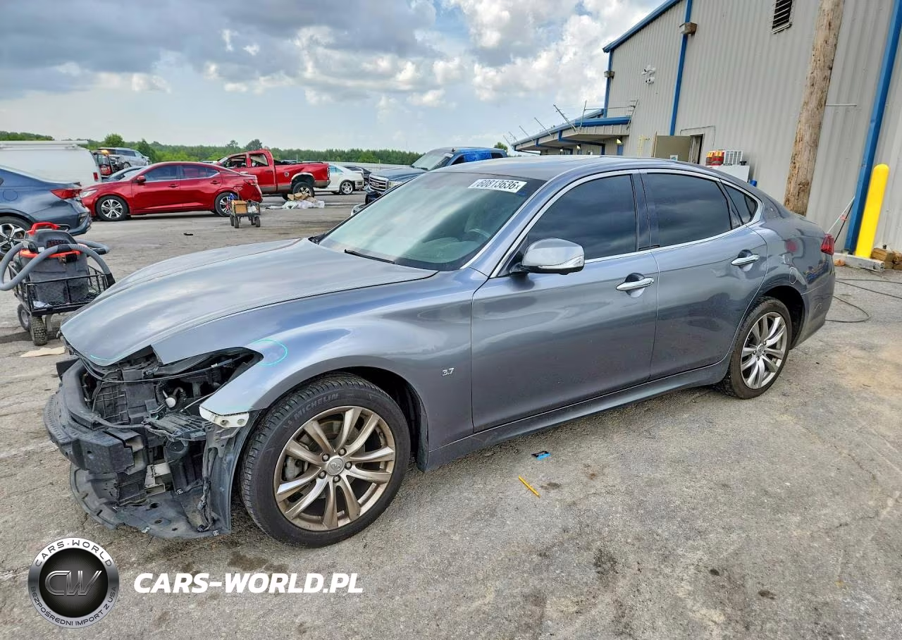 2017 Infiniti Q70 3.7 – zdjęcie 1 z 12