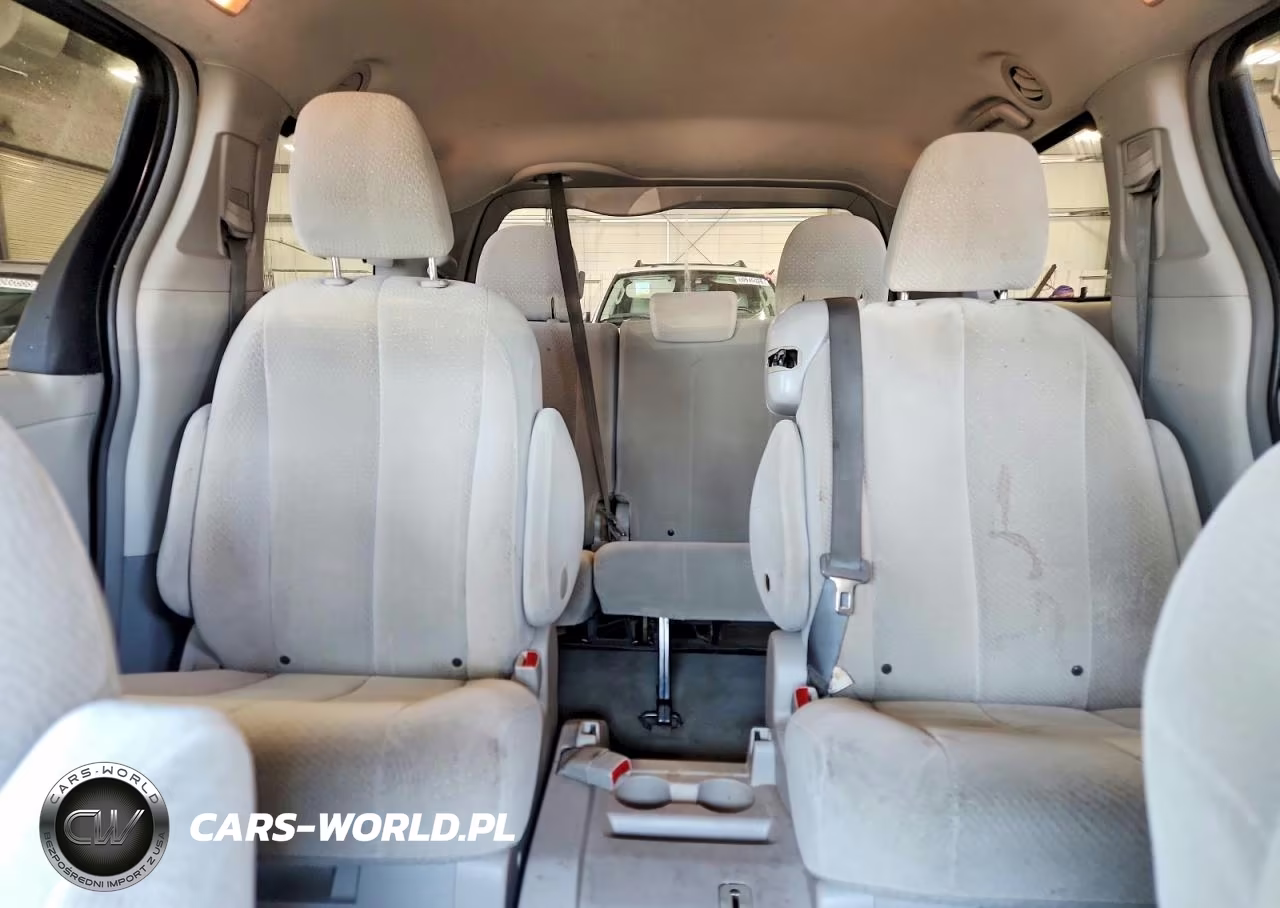 2014 Toyota Sienna Le VIN:5TDKK3DC8ES485579 - 10