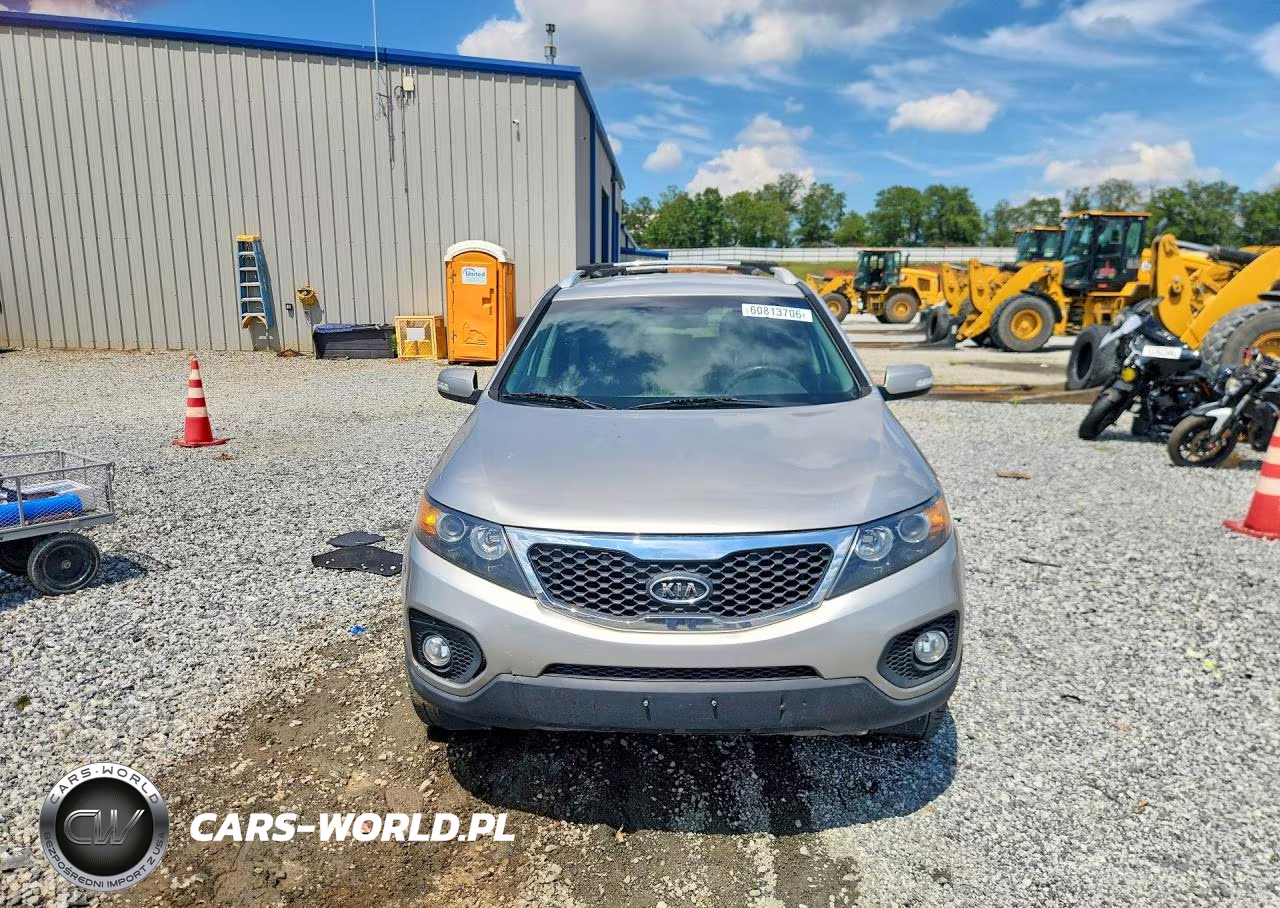 2013 Kia Sorento Lx VIN:5XYKT4A69DG312392 - 5