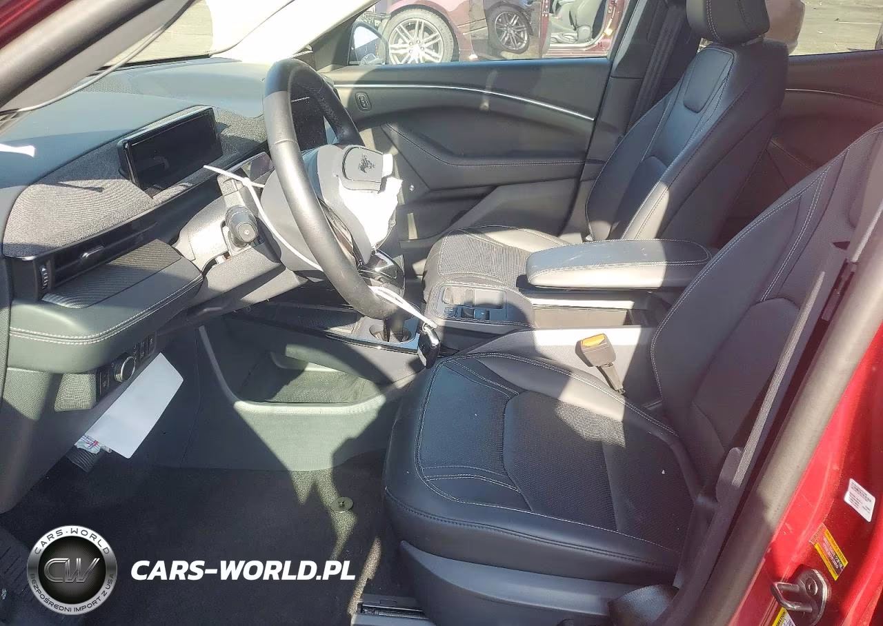 2025 Ford Mustang Mach-E Premium VIN:3FMTK3R76SMA07619 - 7