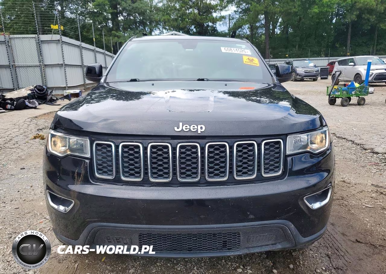 2018 Jeep Grand Cherokee Laredo VIN:1C4RJEAG3JC447127 - 5