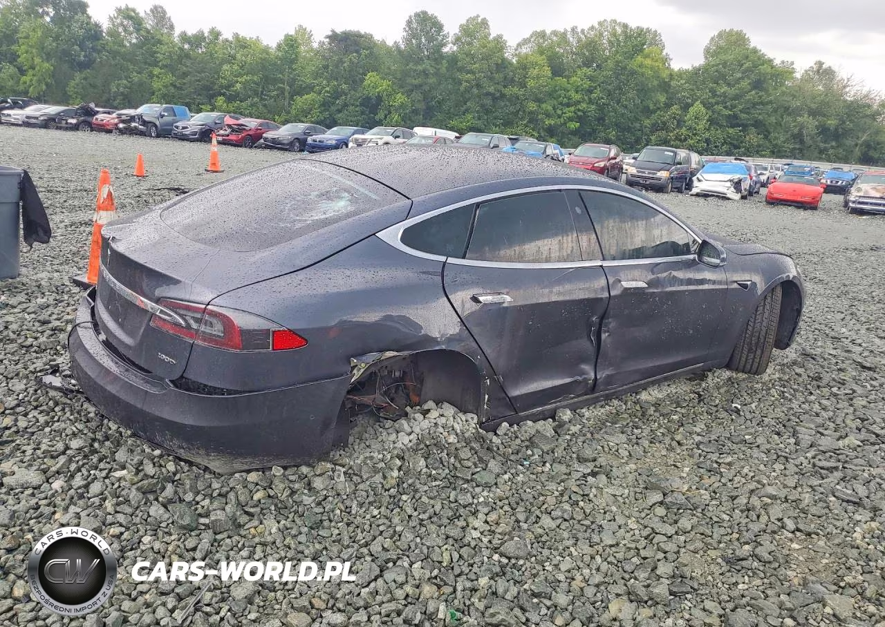 2018 Tesla Model S VIN:5YJSA1E22JF283977 - 3