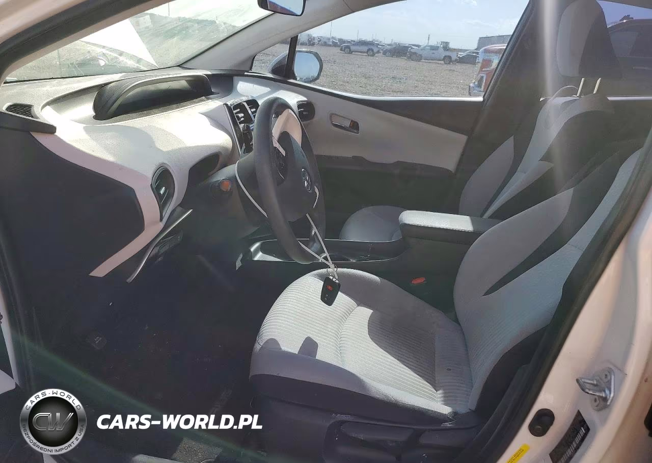 2017 Toyota Prius Two VIN:JTDKBRFU8H3032271 - 7