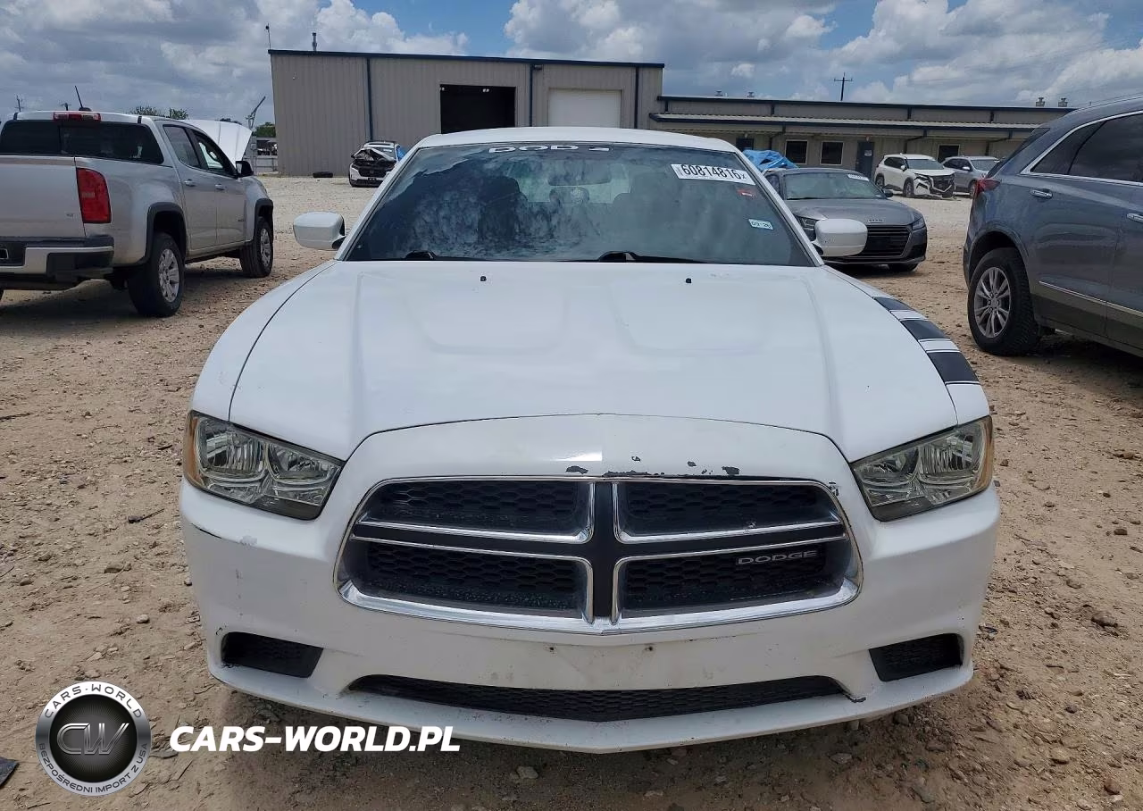 2011 Dodge Charger VIN:2B3CL3CGXBH560171 - 5