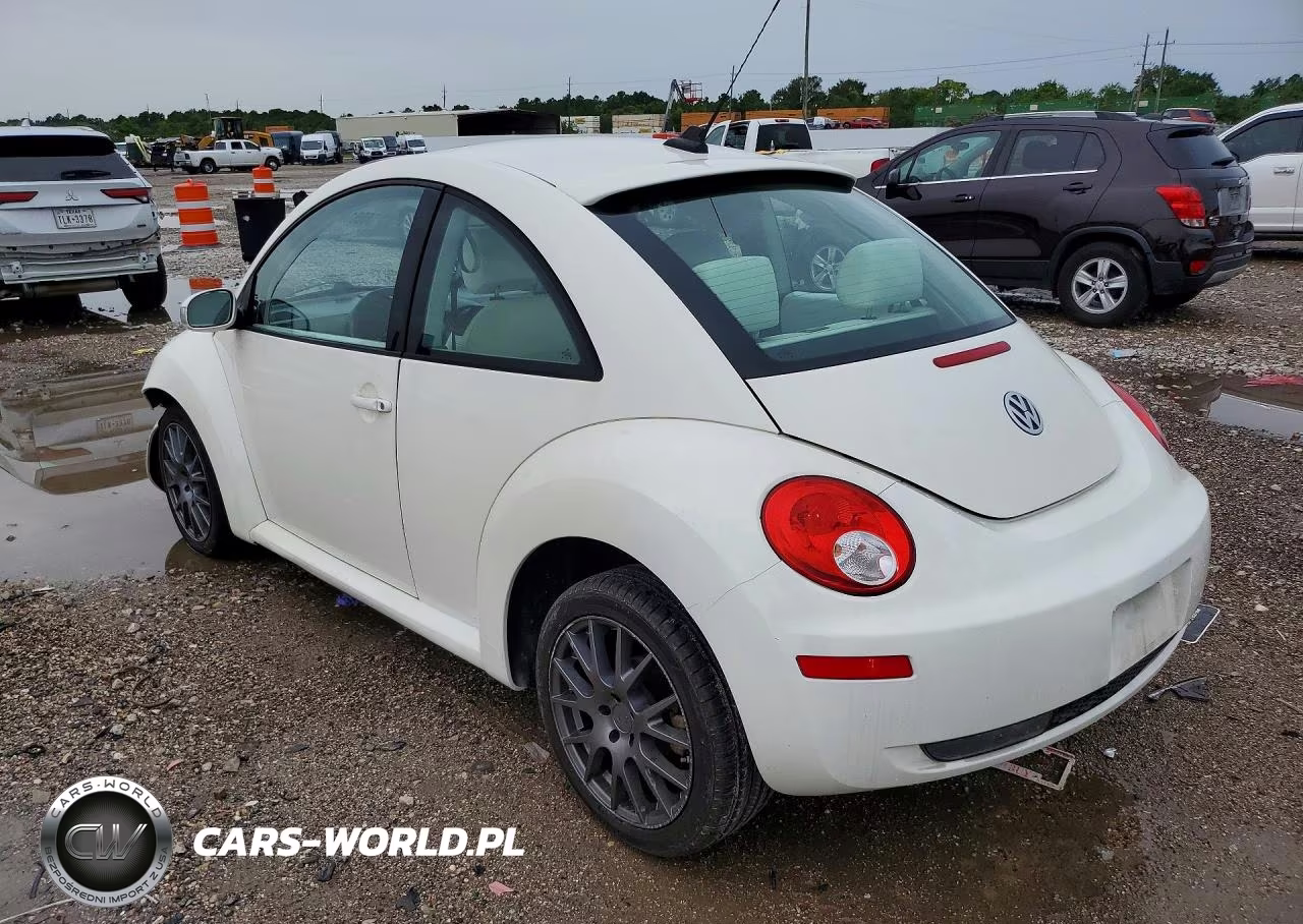 2008 Volkswagen New Beetle Triple White VIN:3VWFG31C98M510692 - 2