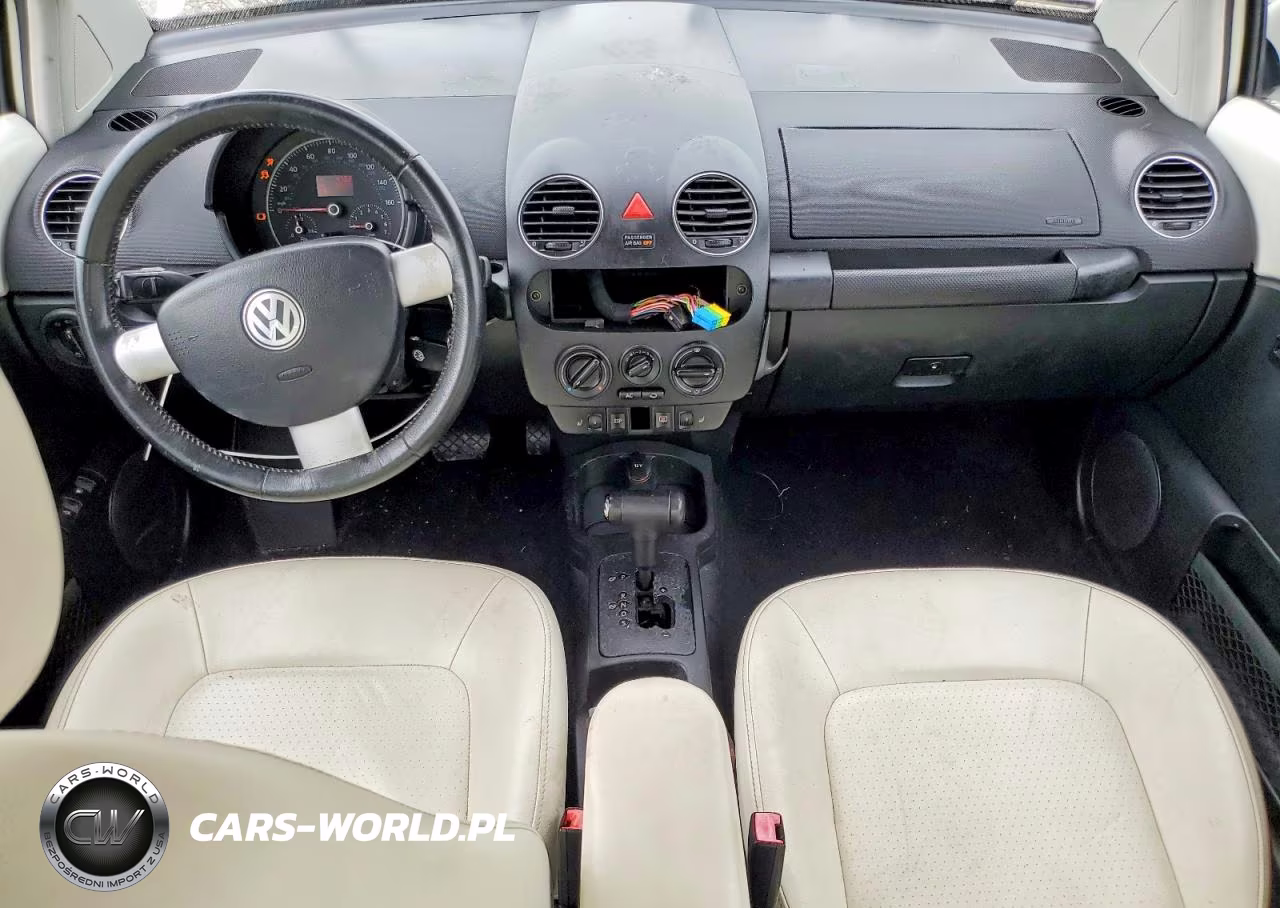 2008 Volkswagen New Beetle Triple White VIN:3VWFG31C98M510692 - 8