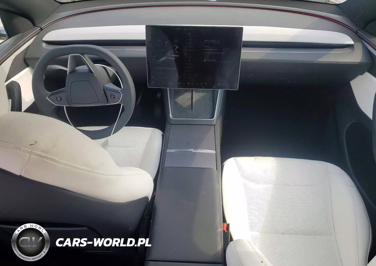 2026 Tesla Model Y VIN:7SAYGDEE4TF574586 - 8