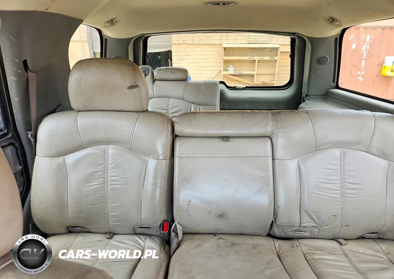 2002 Chevrolet Tahoe VIN:1GNEK13Z42R236303 - 10