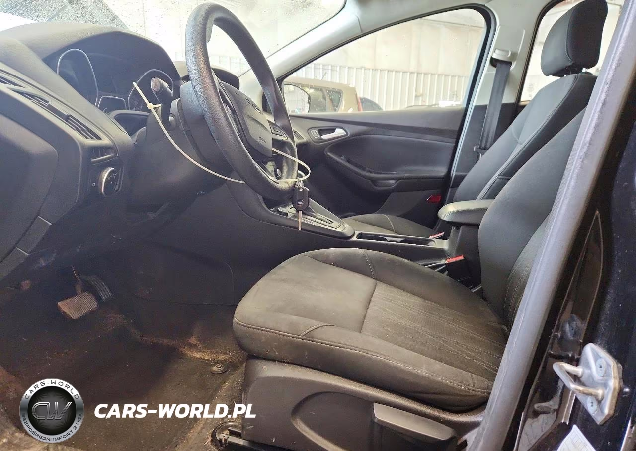 2016 Ford Focus Se VIN:1FADP3K28GL285753 - 7